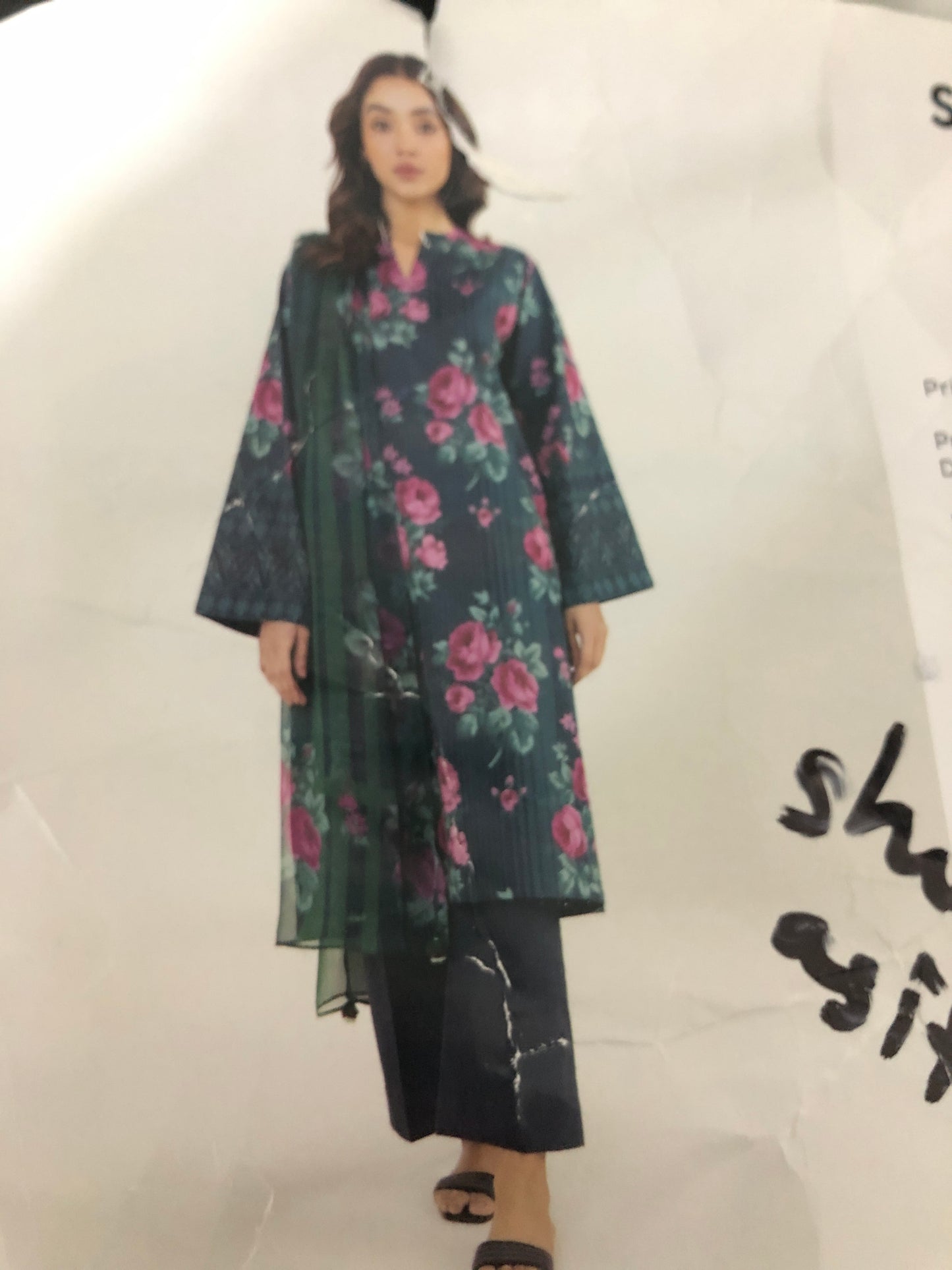 Sapphirr 3pc green floral lawn suit