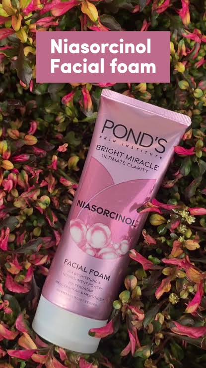 Ponds facewash ..facial foam