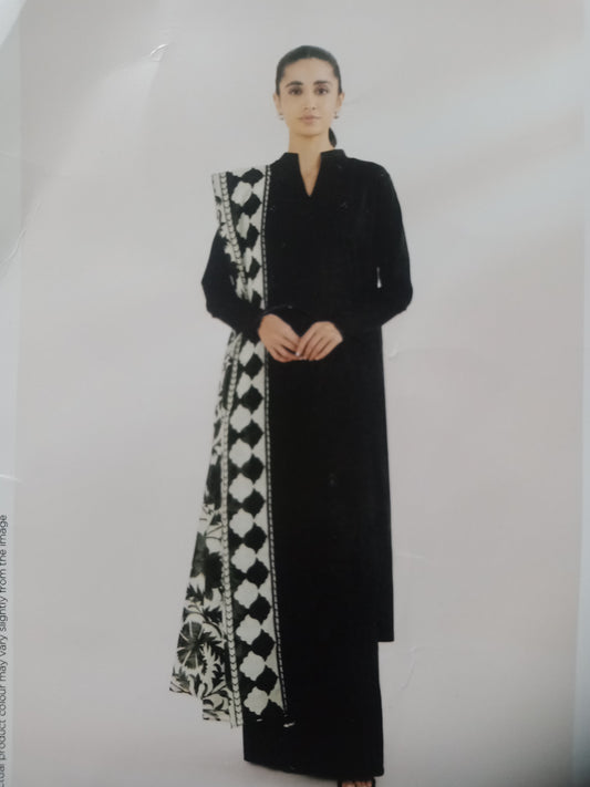 Sapphire monochrome 3 pc embroidered lawn suit